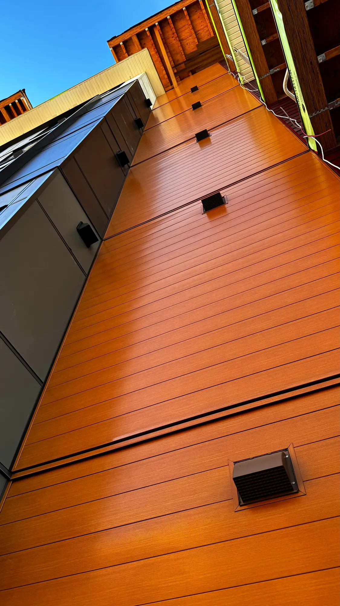Woodgrain plank elevation